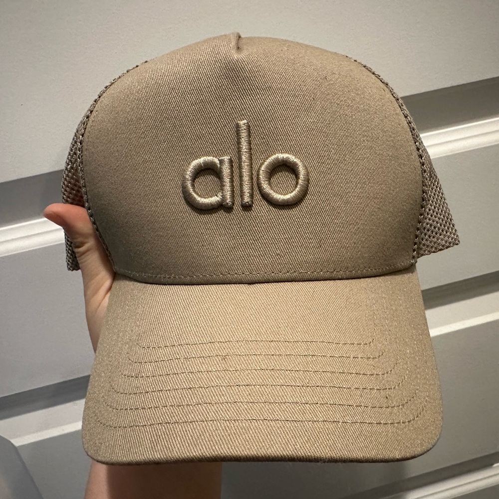 District Trucker Hat - ALO